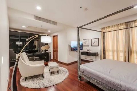 Penthouse in Pathum Wan, Bangkok, Thailand 5 bedrooms № 138378 - photo 9
