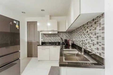 Penthouse in Pathum Wan, Bangkok, Thailand 5 bedrooms № 138378 - photo 16