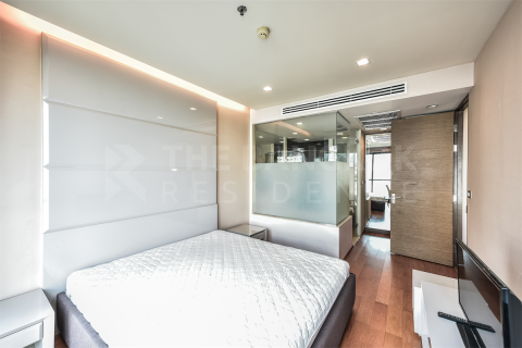Condo in Bangkok, Thailand, 2 bedrooms  № 184876 - photo 2