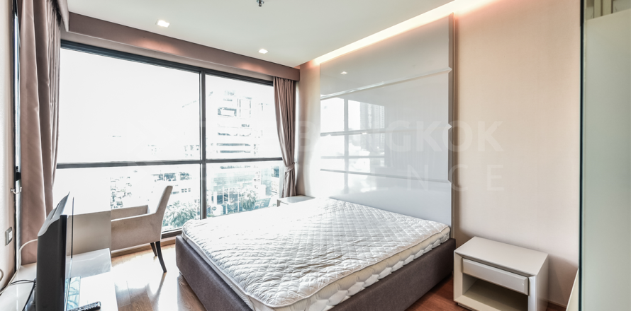 Condo in Bangkok, Thailand, 2 bedrooms  № 184876