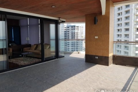 Кондоминиум с 3 спальнями в Паттайе, Таиланд № 163979 - фото 10