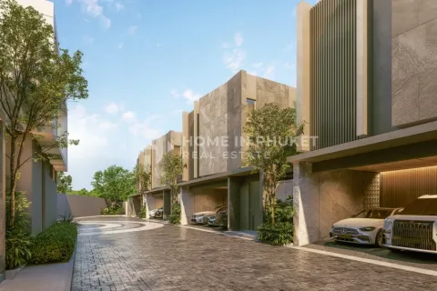 House in Chalong, Thailand 4 bedrooms № 209604 - photo 2