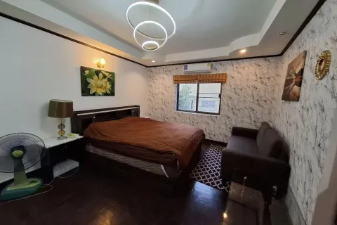 Maison à Pattaya, Thaïlande 4 chambres № 155630 - photo 8