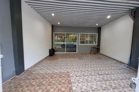 Maison à Pattaya, Thaïlande 4 chambres № 155630 - photo 3