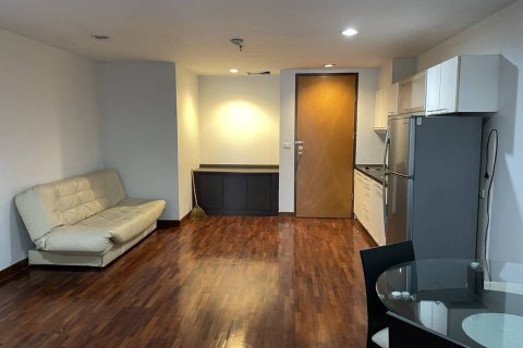 Studio dans le Condo à Bang Rak, Bangkok, Thaïlande  № 159310