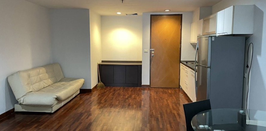 Studio dans le Condo à Bang Rak, Bangkok, Thaïlande  № 159310