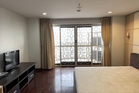 Studio dans le Condo à Bang Rak, Bangkok, Thaïlande  № 159310 - photo 8