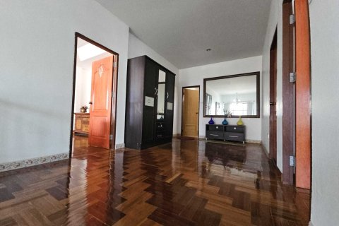 House in Pattaya, Thailand 4 bedrooms № 159315 - photo 15