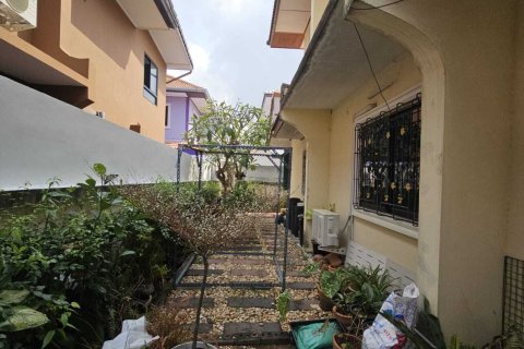 House in Pattaya, Thailand 4 bedrooms № 159315 - photo 5