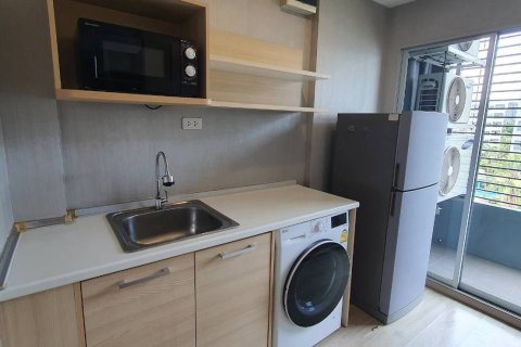 Condo in Phra Khanong, Bangkok, Thailand, 2 bedrooms  № 156966 - photo 27