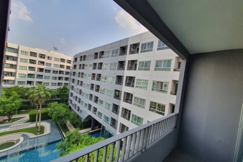 Condo in Phra Khanong, Bangkok, Thailand, 2 bedrooms  № 156966 - photo 10