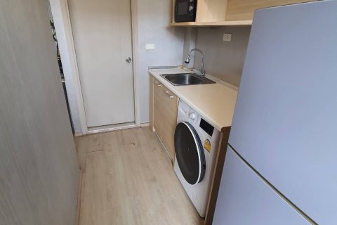 Condo in Phra Khanong, Bangkok, Thailand, 2 bedrooms  № 156966 - photo 28