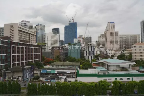 Кондоминиум с 2 спальнями в Патхум Ване, Бангкок, Таиланд № 141333 - фото 1