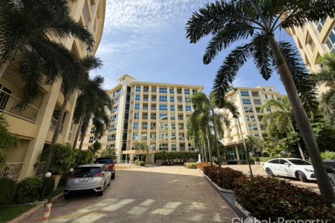 Condominio de 1 dormitorio en Pattaya, Tailandia № 209477 - foto 4