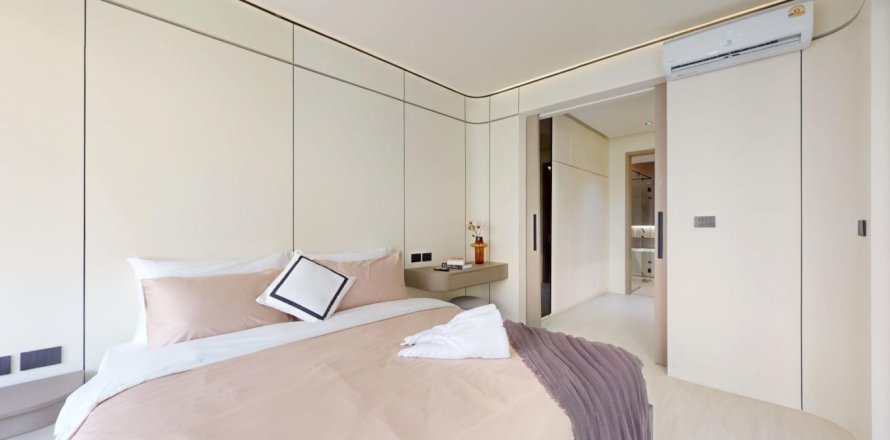 Condo in Karon, Thailand, 4 bedrooms in Ever Prime Residences  № 179086