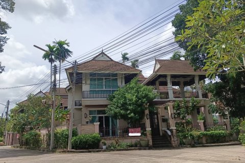 House in Pattaya, Thailand 3 bedrooms № 152037 - photo 1