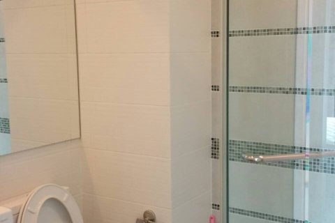 Studio dans le Condo à Sathon, Bangkok, Thaïlande  № 152035 - photo 6