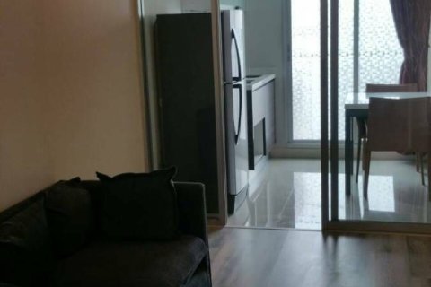 Studio dans le Condo à Sathon, Bangkok, Thaïlande  № 152035 - photo 2