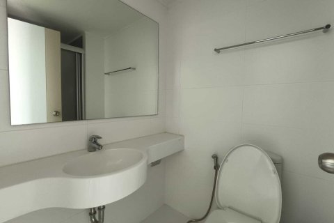 Condo in Pattaya, Thailand, 2 bedrooms  № 153155 - photo 11