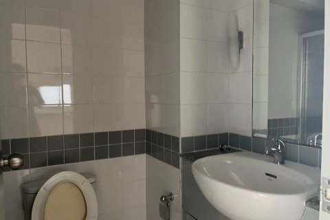 Студия в кондо в Клонг Тоэй, Бангкок, Таиланд № 171139 - фото 3