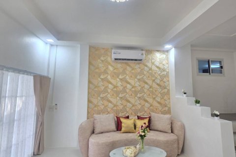 Maison à Pattaya, Thaïlande 3 chambres № 171142 - photo 9