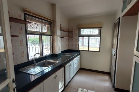 Maison à Khlong Sam Wa, Bangkok, Thaïlande 3 chambres № 171137 - photo 12