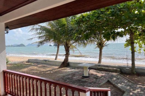 Villa à Chumphon, Thaïlande 3 chambres № 172711 - photo 2