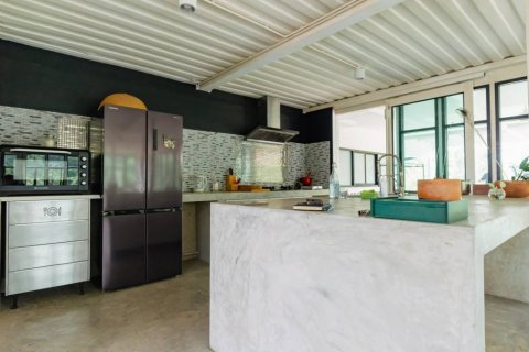 House in Pran Buri, Thailand 4 bedrooms № 172716 - photo 6