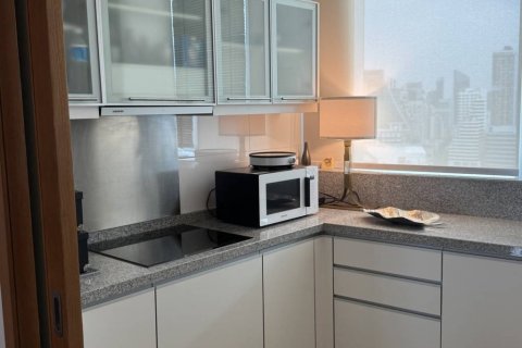 Condo in Khlong Toei, Bangkok, Thailand, 3 bedrooms  № 172713 - photo 6