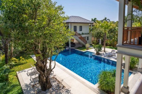 Villa in Phuket, Thailand 5 bedrooms № 172714 - photo 3