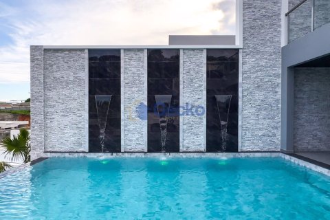Maison à Pattaya, Thaïlande 6 chambres № 196291 - photo 6