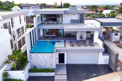 Maison à Pattaya, Thaïlande 6 chambres № 196291