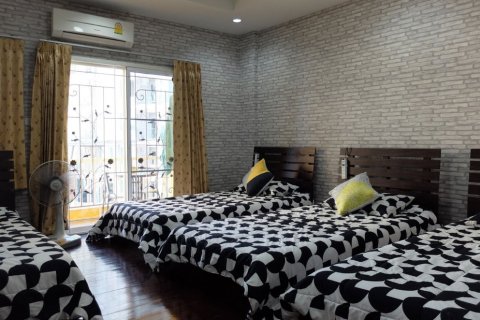 Propriété commerciale à Chiang Mai, Thaïlande 150 m2 № 162498 - photo 6