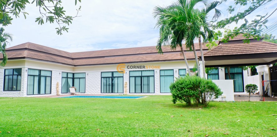 Studio in Pattaya, Thailand № 233289