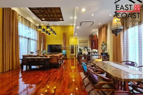 Casa de 3 dormitorios en Pattaya, Tailandia № 213242 - foto 11
