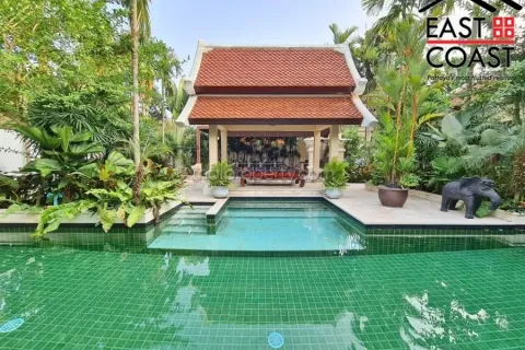 Casa de 3 dormitorios en Pattaya, Tailandia № 213242 - foto 2