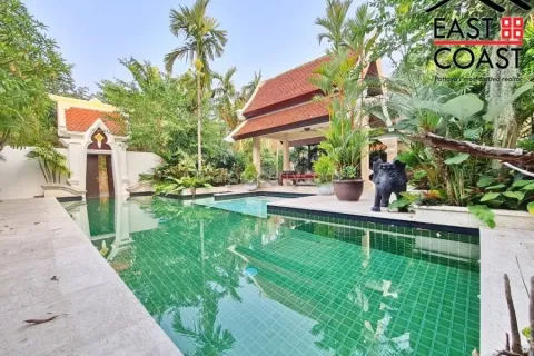 Casa de 3 dormitorios en Pattaya, Tailandia № 213242 - foto 4