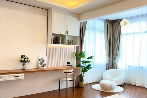House in Pattaya, Thailand 4 bedrooms № 144884 - photo 18
