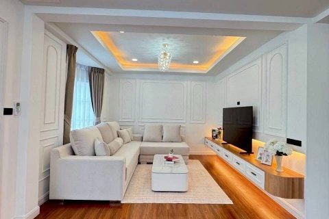 House in Pattaya, Thailand 4 bedrooms № 144884 - photo 7