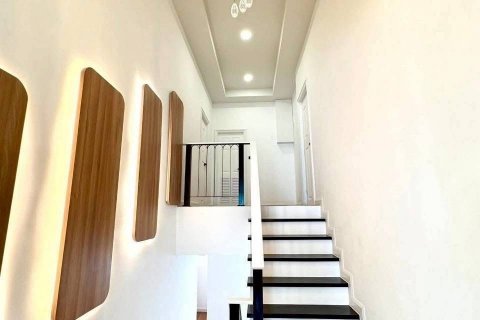 House in Pattaya, Thailand 4 bedrooms № 144884 - photo 13