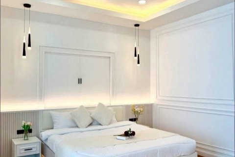 House in Pattaya, Thailand 4 bedrooms № 144884 - photo 17