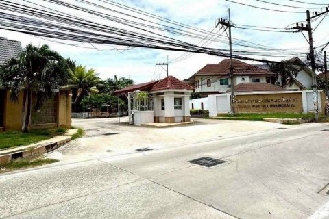 House in Pattaya, Thailand 4 bedrooms № 144884 - photo 29