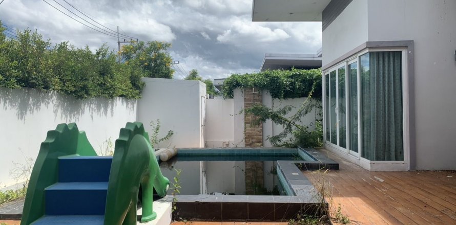 Вилла в Хуа Хине, Таиланд с 4 спальнями  № 144889