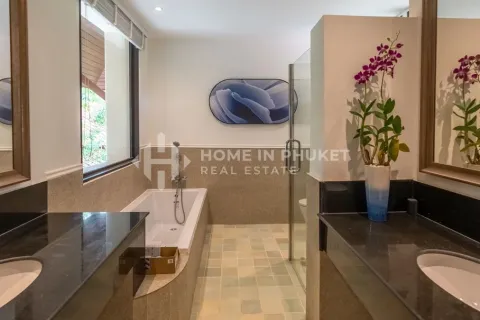 House in Phuket, Thailand 6 bedrooms № 146669 - photo 22
