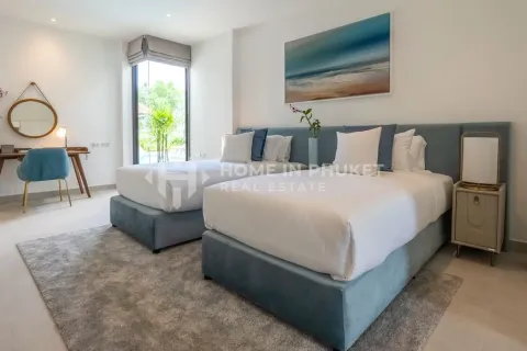 House in Phuket, Thailand 6 bedrooms № 146669 - photo 20