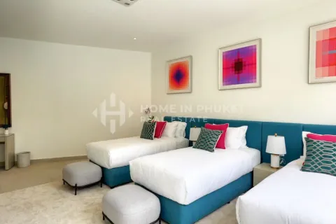 House in Phuket, Thailand 6 bedrooms № 146669 - photo 11