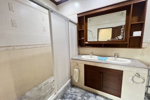 Terrain à Suphanburi, Thaïlande 12 m2 № 170755 - photo 11