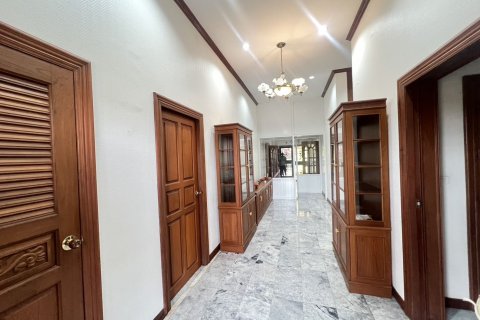 Terrain à Suphanburi, Thaïlande 12 m2 № 170755 - photo 10