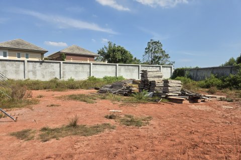 Land in Samut Sakhon, Thailand 8800 sq.m. № 170758 - photo 6