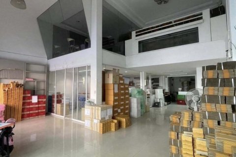 Shophouse in Bang Khen, Bangkok, Thailand № 170757 - photo 2